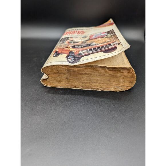 Chilton's Repair Manual Book Toyota Trucks 1970-88 Part No. 7035 4WD Diesel READ - Picture 6 of 13